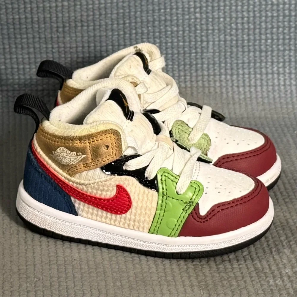 Nike Air Jordan 1 Mid SE TD 'Messy Room' Shoes DR6959-100 Toddler Size 6C - Picture 2 of 9